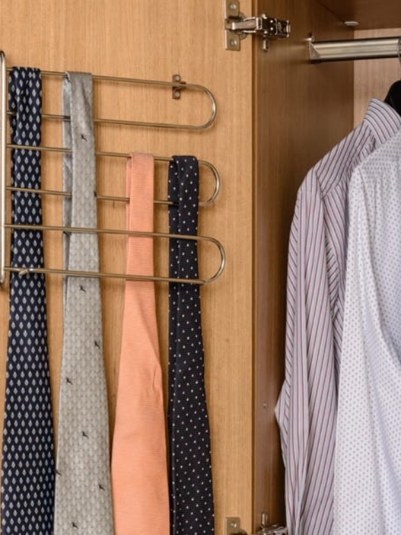 Ebco Tie And Belt Holder