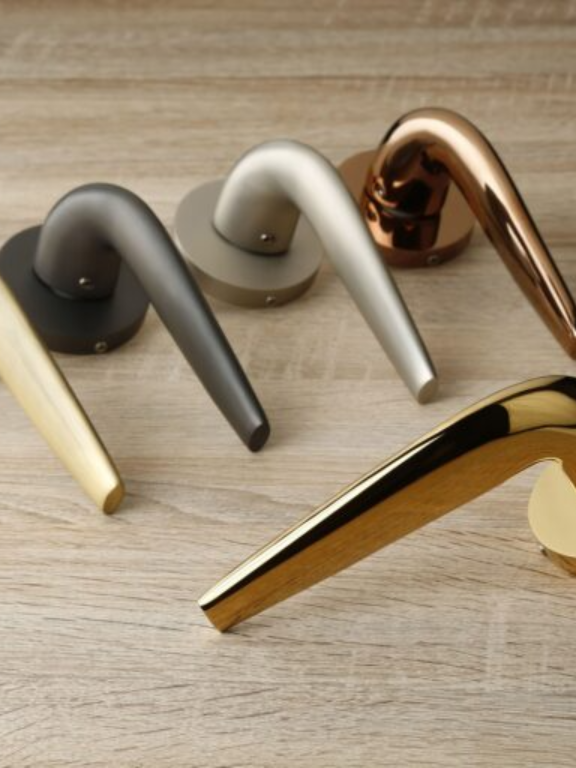 Shapes Mortise Handle Bella