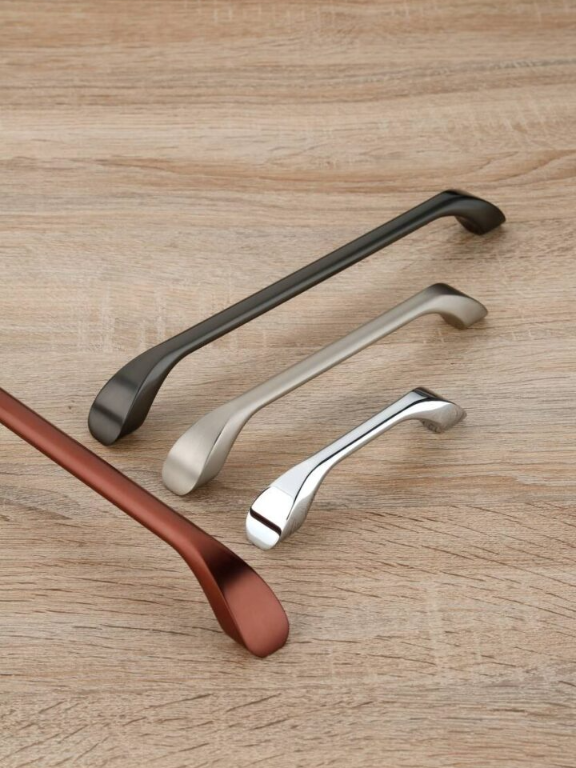 Shapes Wardrobe Handle 8010