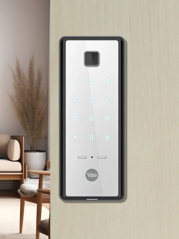 Yale Reflecta Digital Lock, Mirror finish with PIN and Fingerprint access